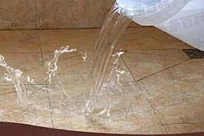 涡阳漏水维修 免砸砖防水材料该如何施工